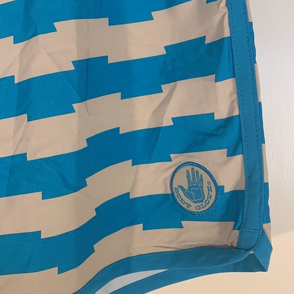 NWOT Body Glove (34”) - Picture 5 of 16